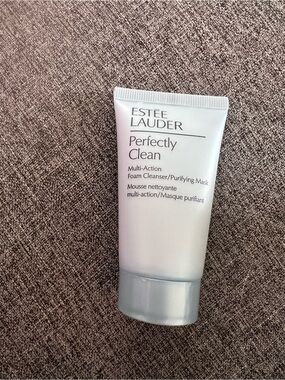 Estee Lauder Perfectly Clean Foam Cleanser - White & Silver